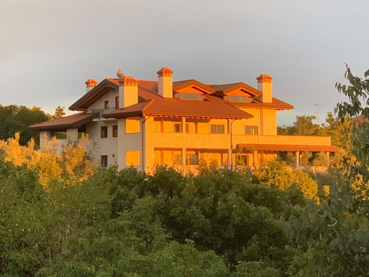 Holiday home Oliveto Mare Carso *